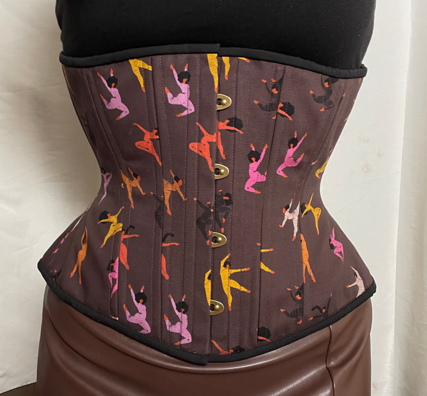 Curvy Dancers Corset, Hourglass Silhouette, Regular