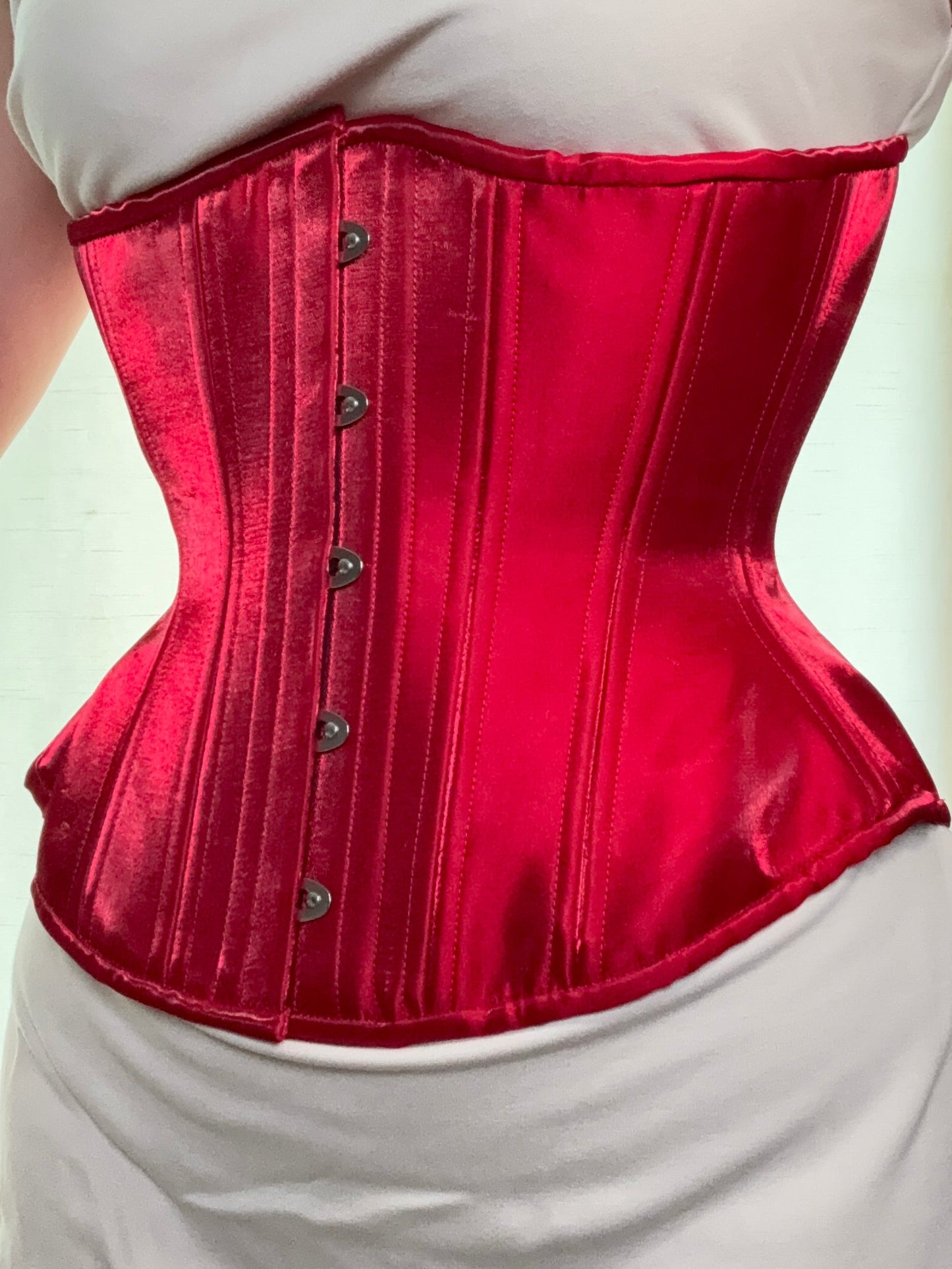 (UFR) Red Lacquer Corset, Hourglass Silhouette, Funnel, Regular