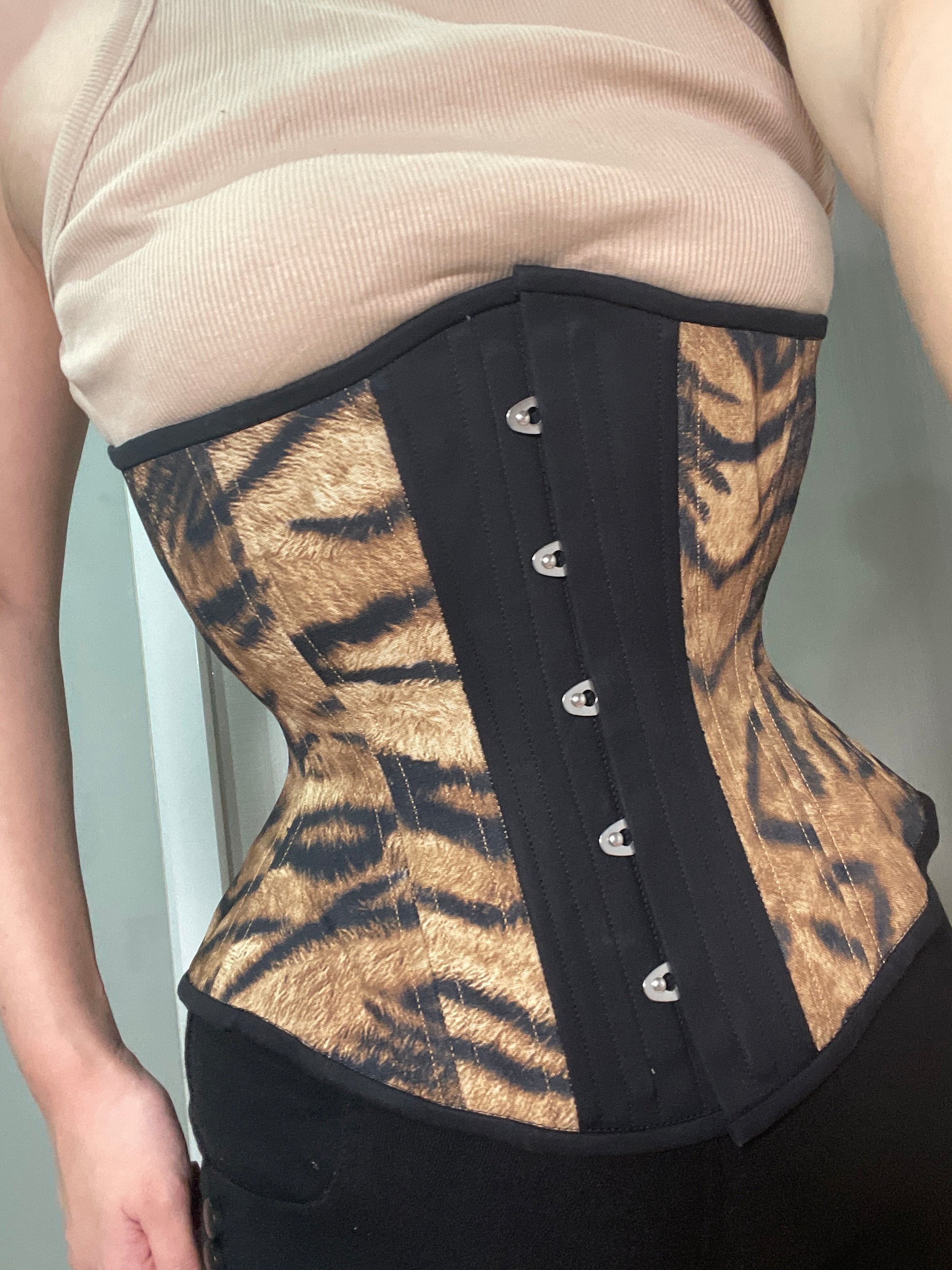 Classic Stripes Corset, Slim Silhouette, Regular** PHOTO SAMPLE, ONLY –  Timeless Trends